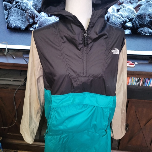 The North Face Black Teal and Beige Pullover Utility Jacket - Picture 2 of 9